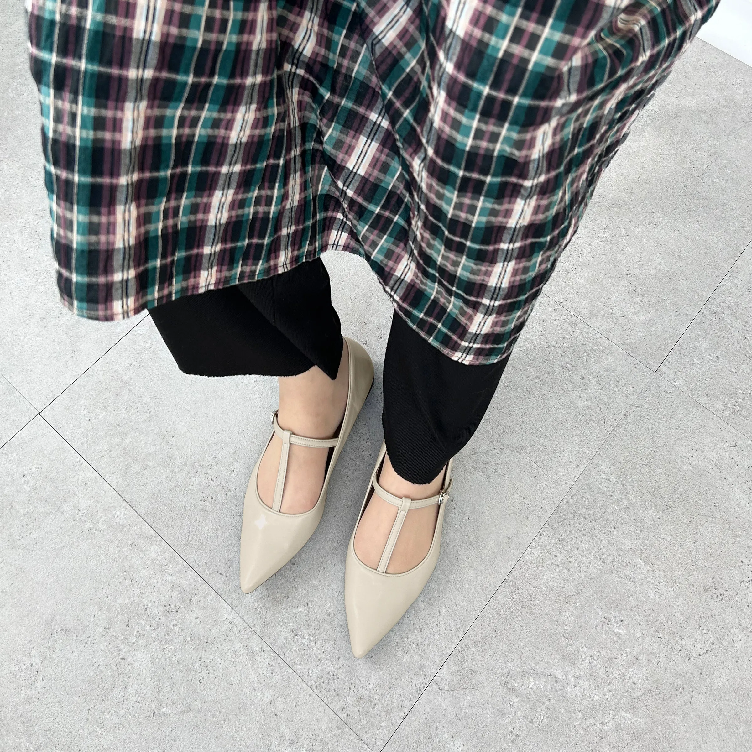 20%OFF: 2024SS: T-Strap Flat Shoes (4796) Ivory