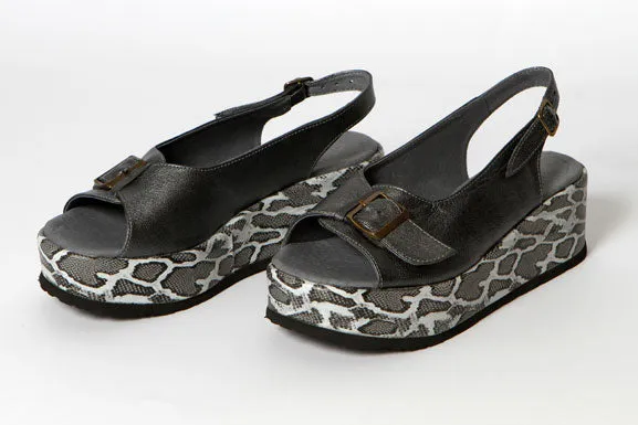 303 Pewter Medium