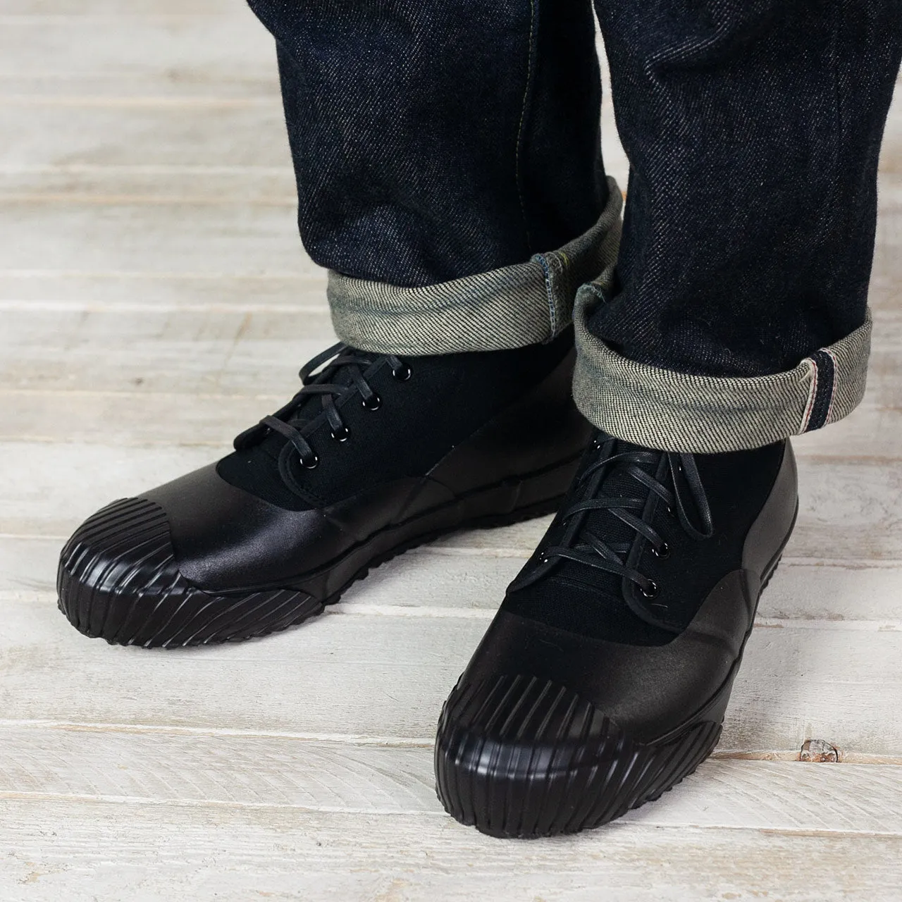 Canvas Sneaker "All Weather" Schwarz