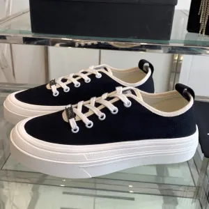 CC Sneaker Black Canvas 203261