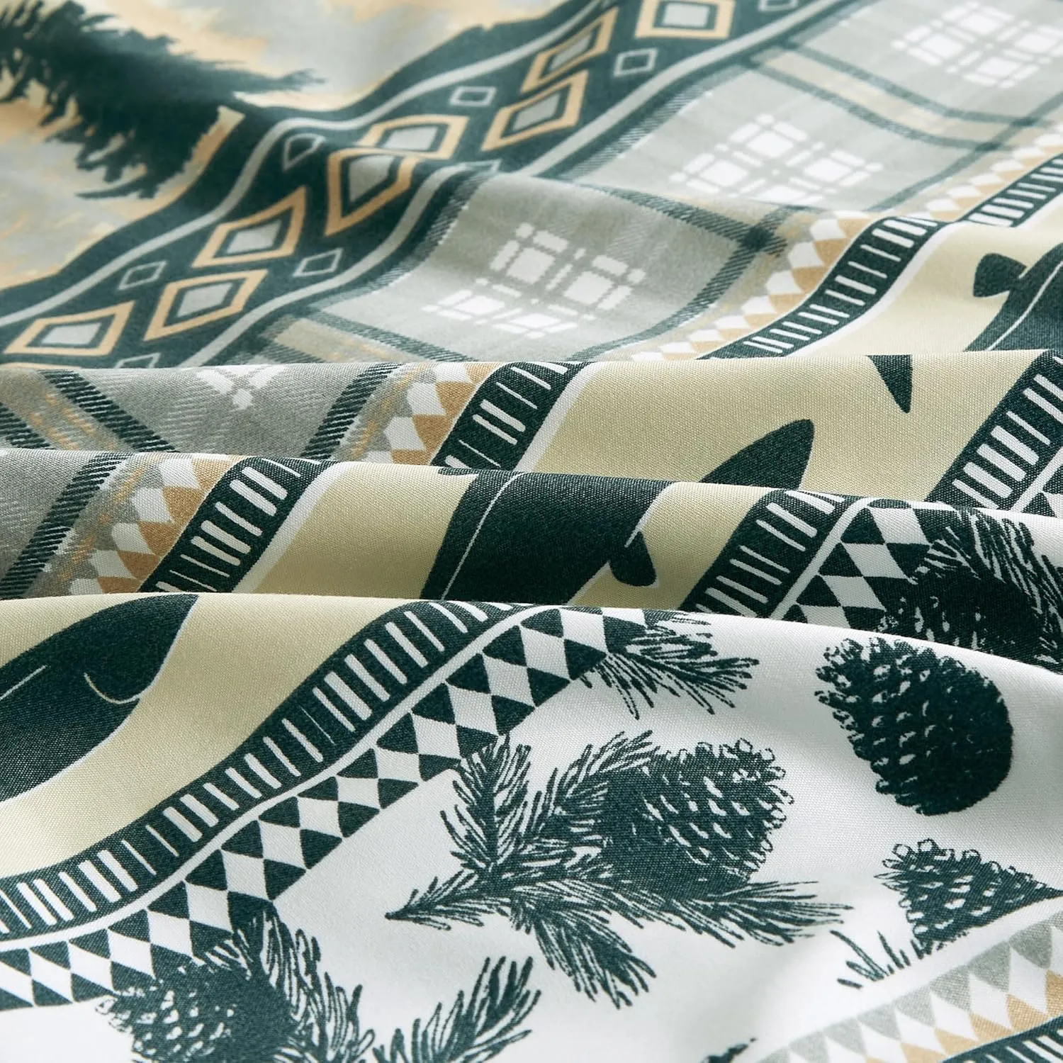 Chezmoi Collection Ridge 7-Piece Northwest Cabin Lodge Bed in a Bag King Comforter Set - Multicolor Pine Tree Fish Deer Printed Microfiber Bedding Set