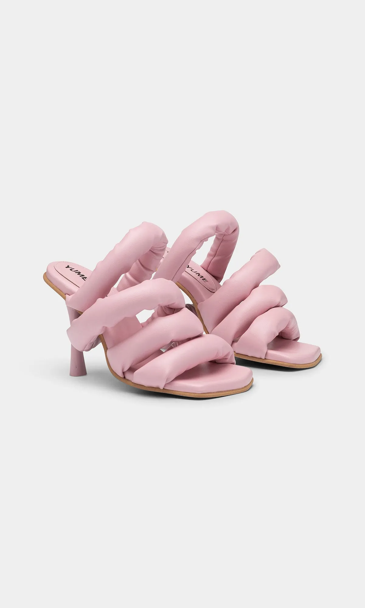 Circular heel
