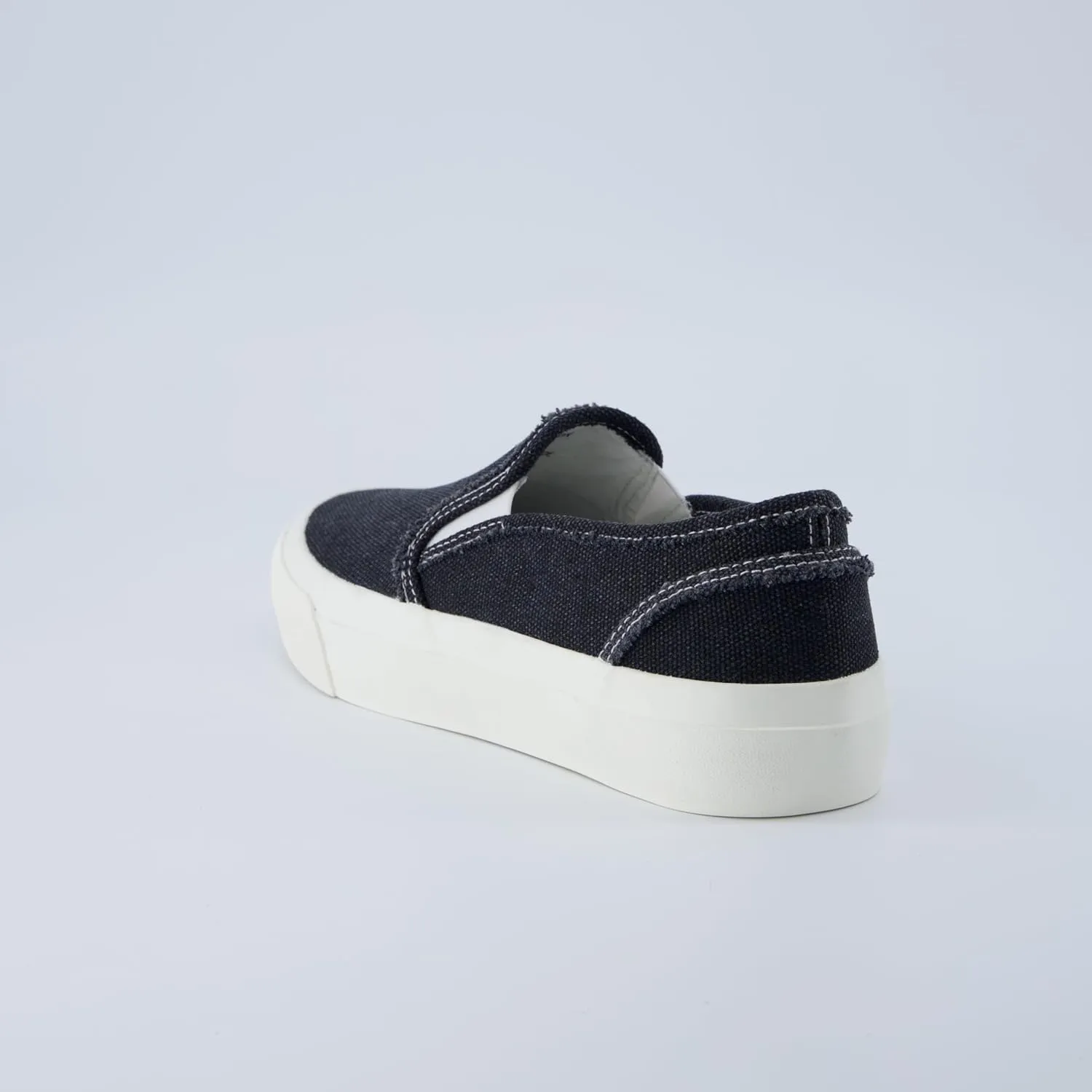 CUSHIONAIRE Fulton Women’s Slip-On Sneaker – Frayed Canvas Casual Shoe with Memory Foam & Flexible Outsole