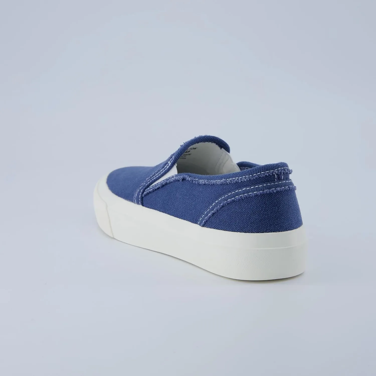 CUSHIONAIRE Fulton Women’s Slip-On Sneaker – Frayed Canvas Casual Shoe with Memory Foam & Flexible Outsole