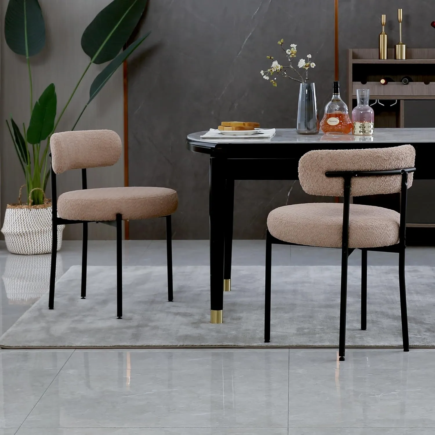 Dining Chairs Set of 2 Round Upholstered Boucle Dining Room Chairs Mid-Century Modern Kitchen Chairs Curved Backrest Dining Chairs with Black Metal Legs, Light Brown