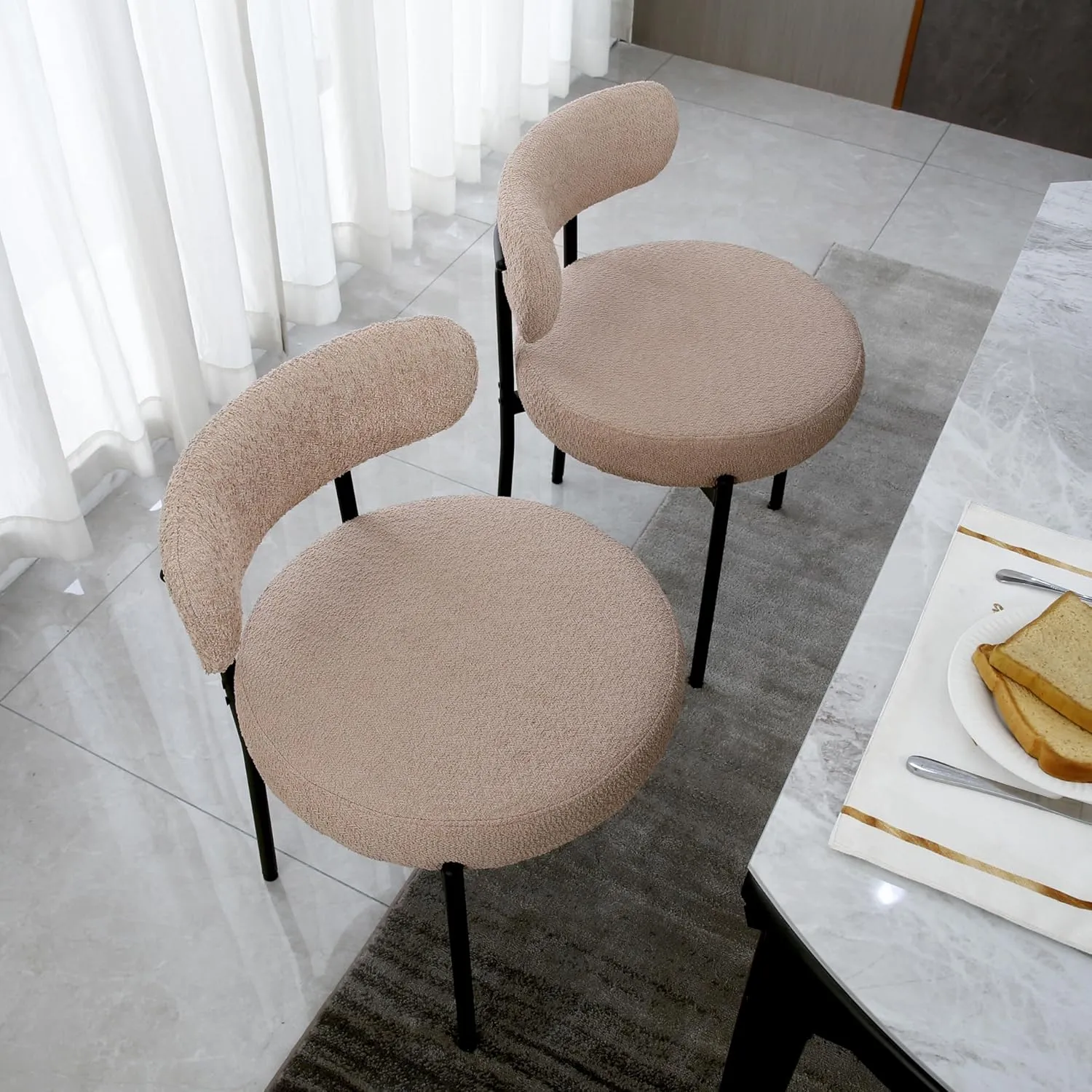 Dining Chairs Set of 2 Round Upholstered Boucle Dining Room Chairs Mid-Century Modern Kitchen Chairs Curved Backrest Dining Chairs with Black Metal Legs, Light Brown