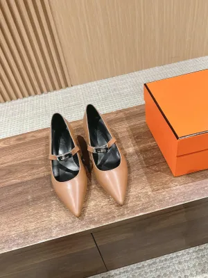 H Leather Pointed toe flat shoes