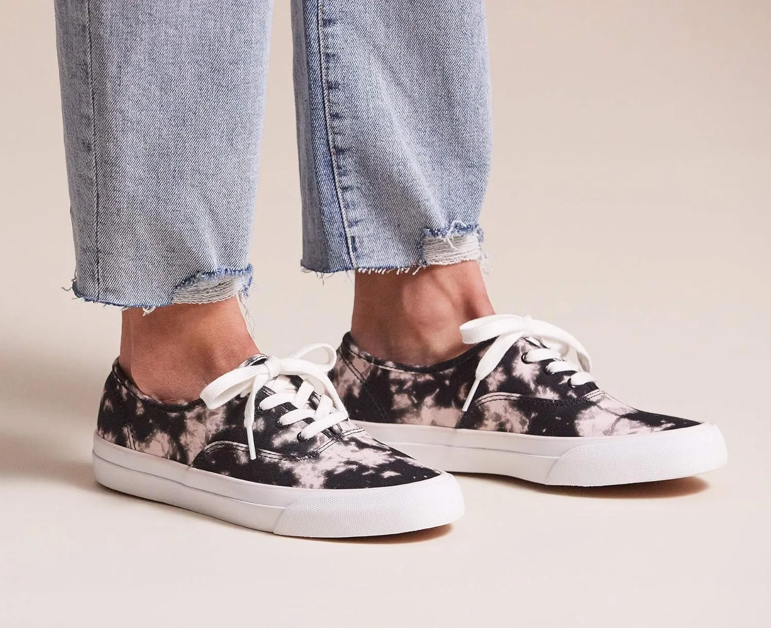 Keds Women's Organic Canvas Surfer Sneaker