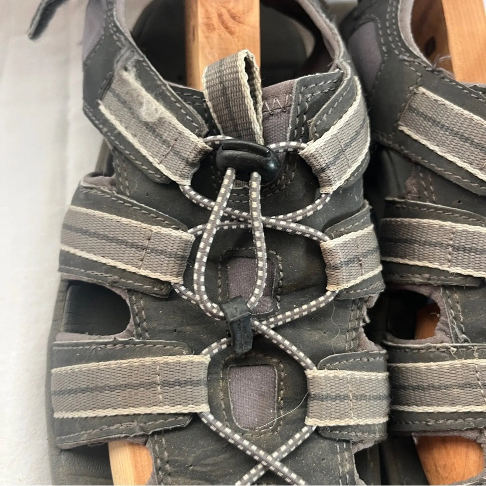 LL Bean Closed Toe Sandal Mens Sz 11 Water Shoe Hiking Durable Outdoor Gorpcore