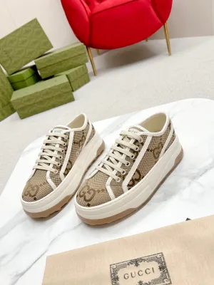 SE1045 Women's GG Sneaker / Size5-10