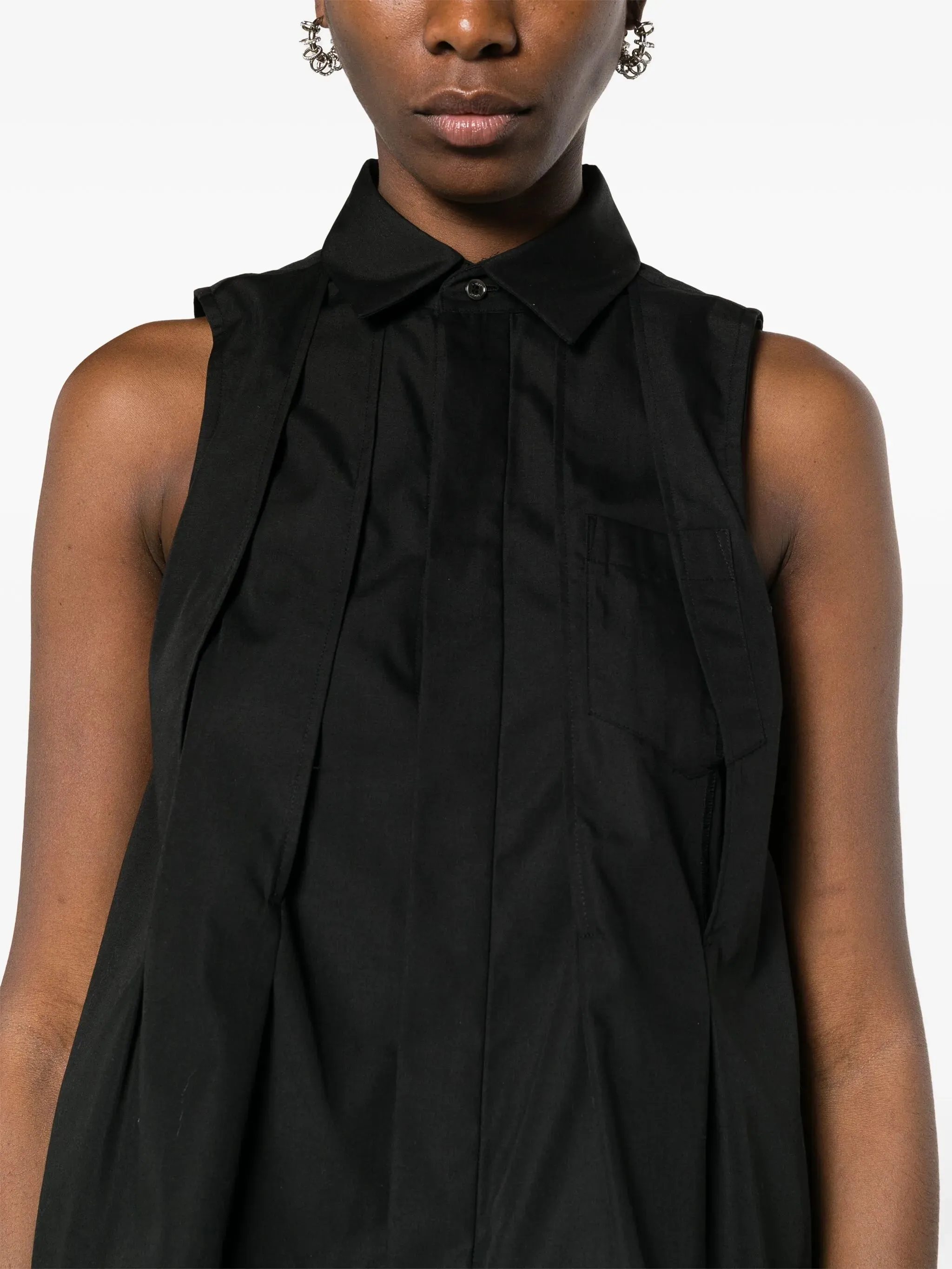 Sleeveless Pleated Shirt