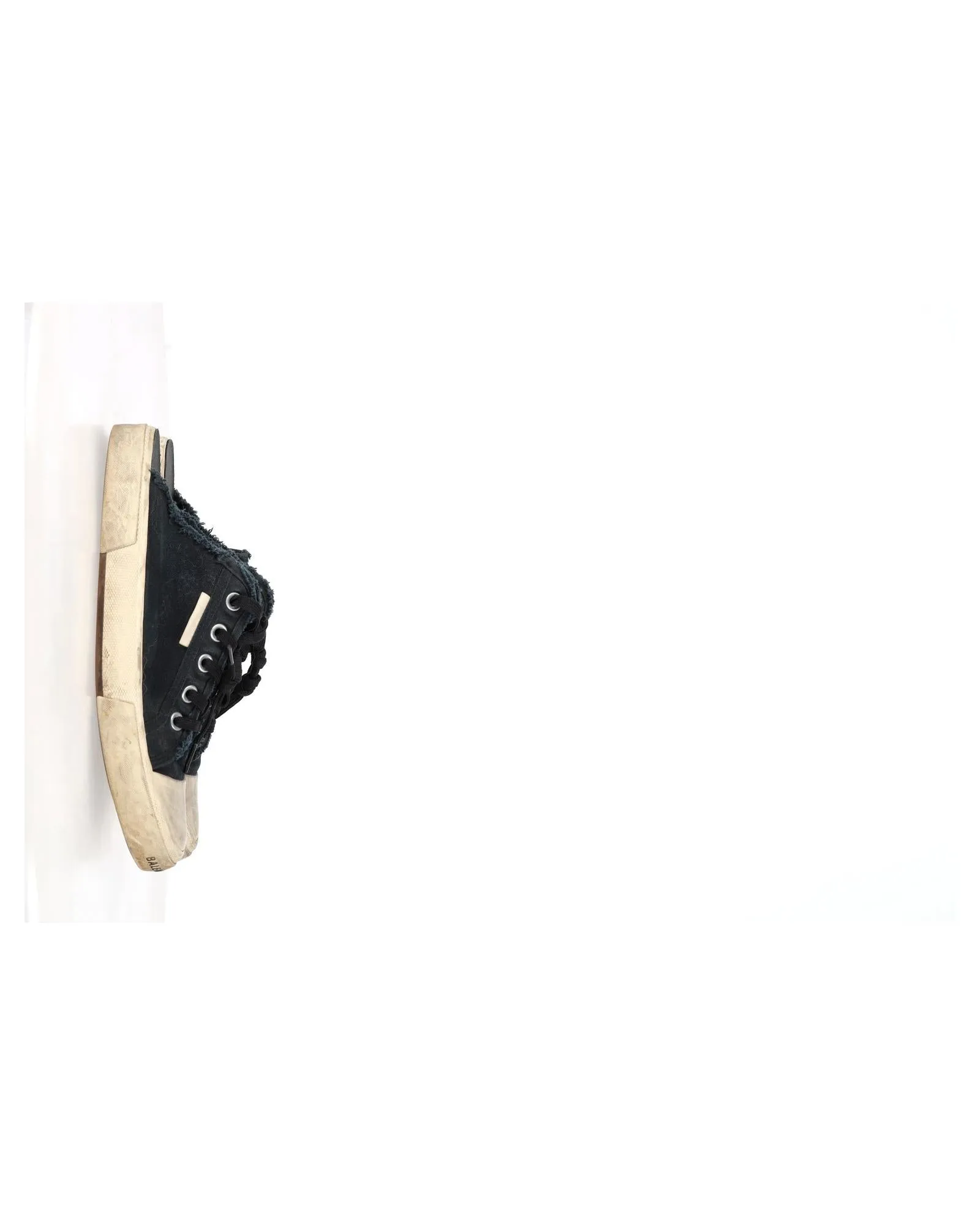 Speed Trainer Low Top Sneakers