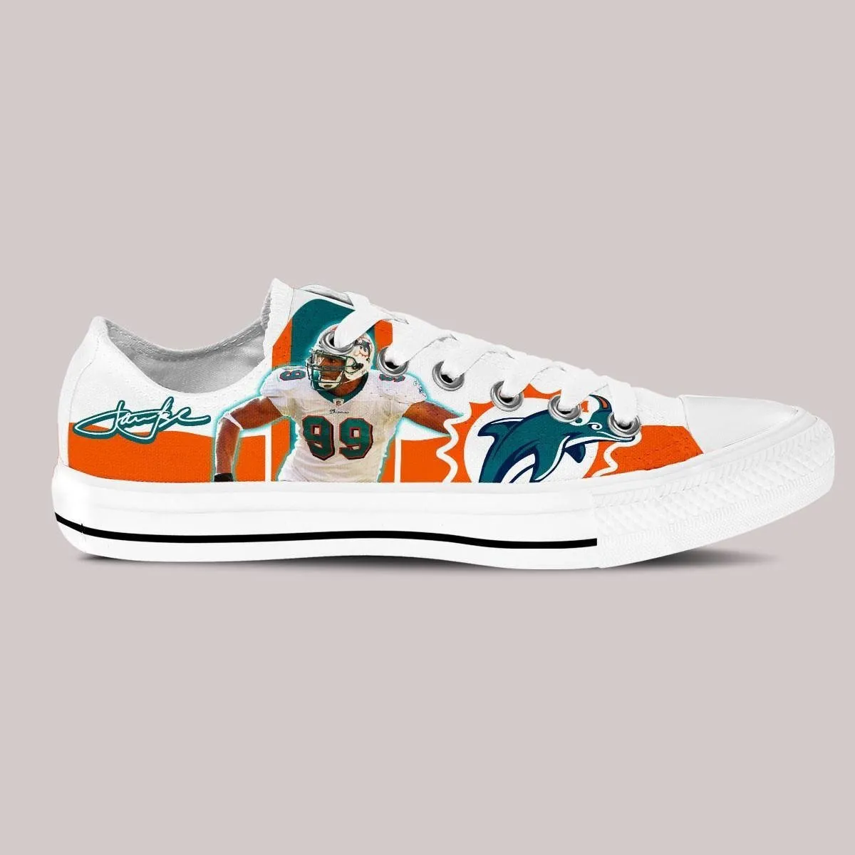 taylor  ladies low cut sneakers