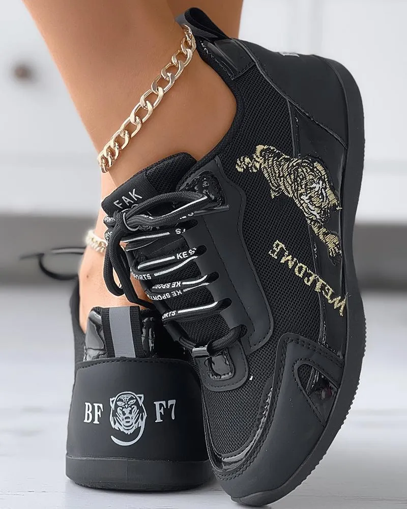 Tiger Embroidery Colorblock Lace up Sneakers