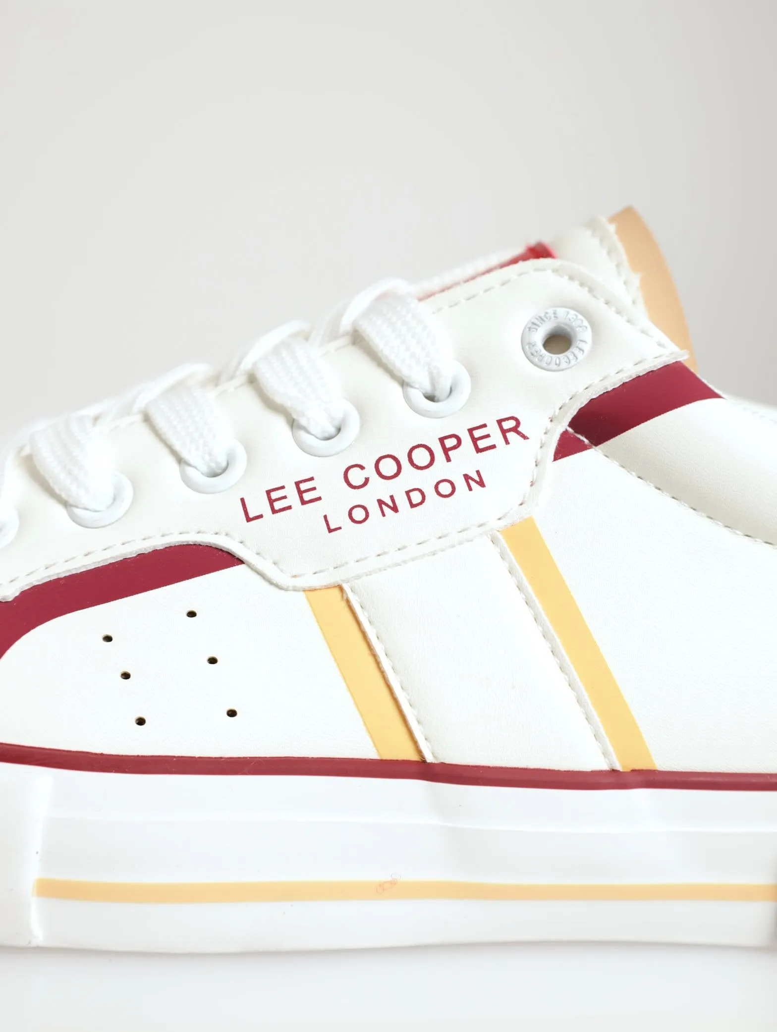 Valentine Low Cut Lace-Up Sneaker - Off White