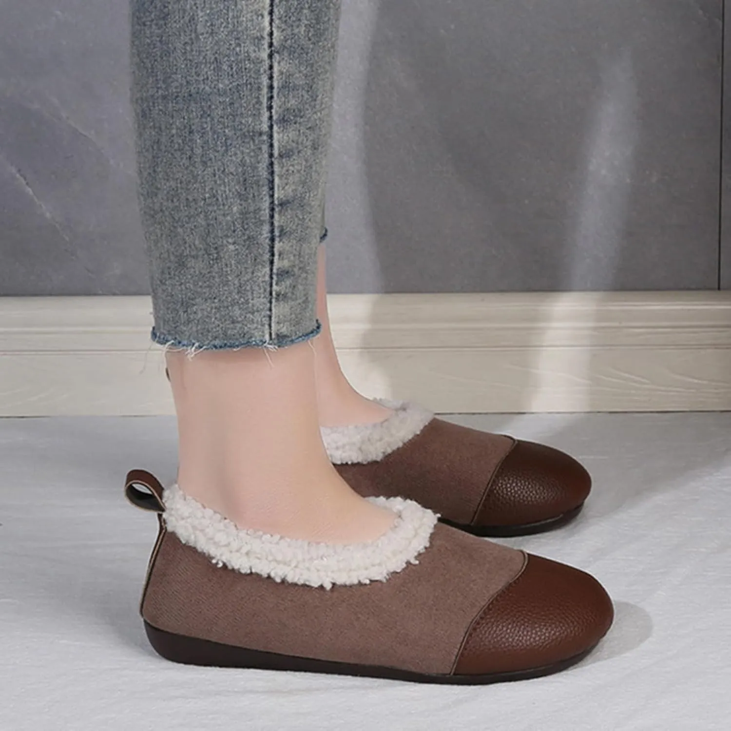 Warm and Luxurious Winter Leather Shoes for Women, Warm Plush Lining with Orthopedic Arch Support, Casual Walking Shoes