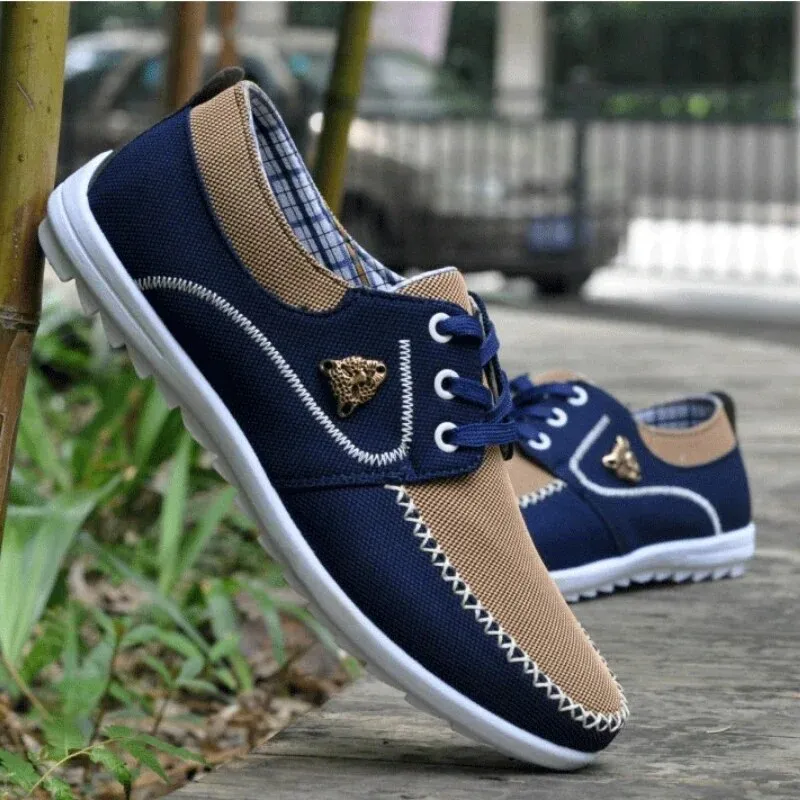 WolffMode Canvas Sneakers