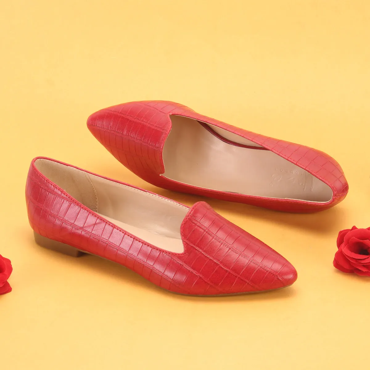 WOMEN "HALLE" POINTED TOE SLIP ON SHOES