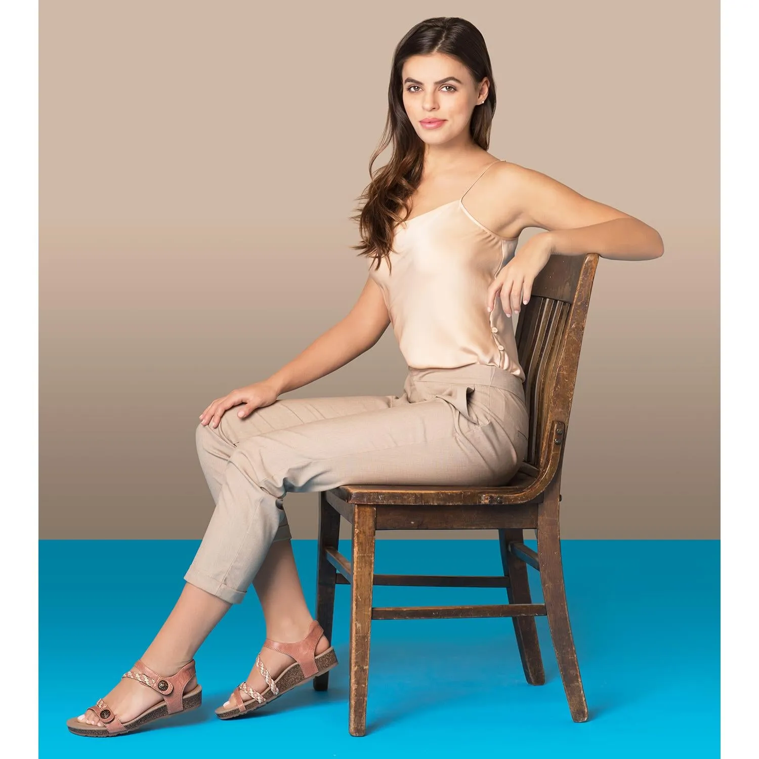 Women's Aetrex Jillian Bronze Leather